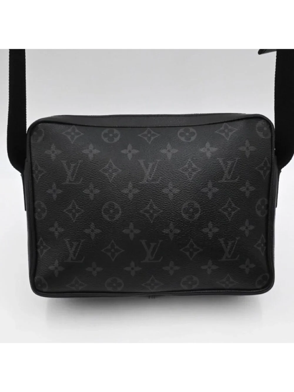 Louis Vuitton Taigarama Outdoor Messenger Shoulder Bag Blue